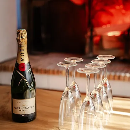 בית נופש Grand Saint-lary Centre Pour 15 Pers. Pouvant Accueillir Jusqu'a 17 Pers.