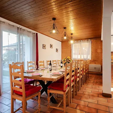 בית נופש Grand Saint-lary Centre Pour 15 Pers. Pouvant Accueillir Jusqu'a 17 Pers. *