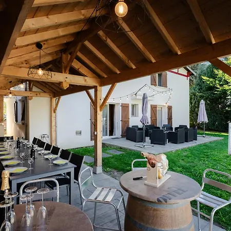 Grand Saint-lary Centre Pour 15 Pers. Pouvant Accueillir Jusqu'a 17 Pers. בית נופש סן-לארי-סולאן